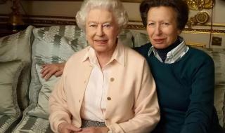 英国女王是世袭制吗